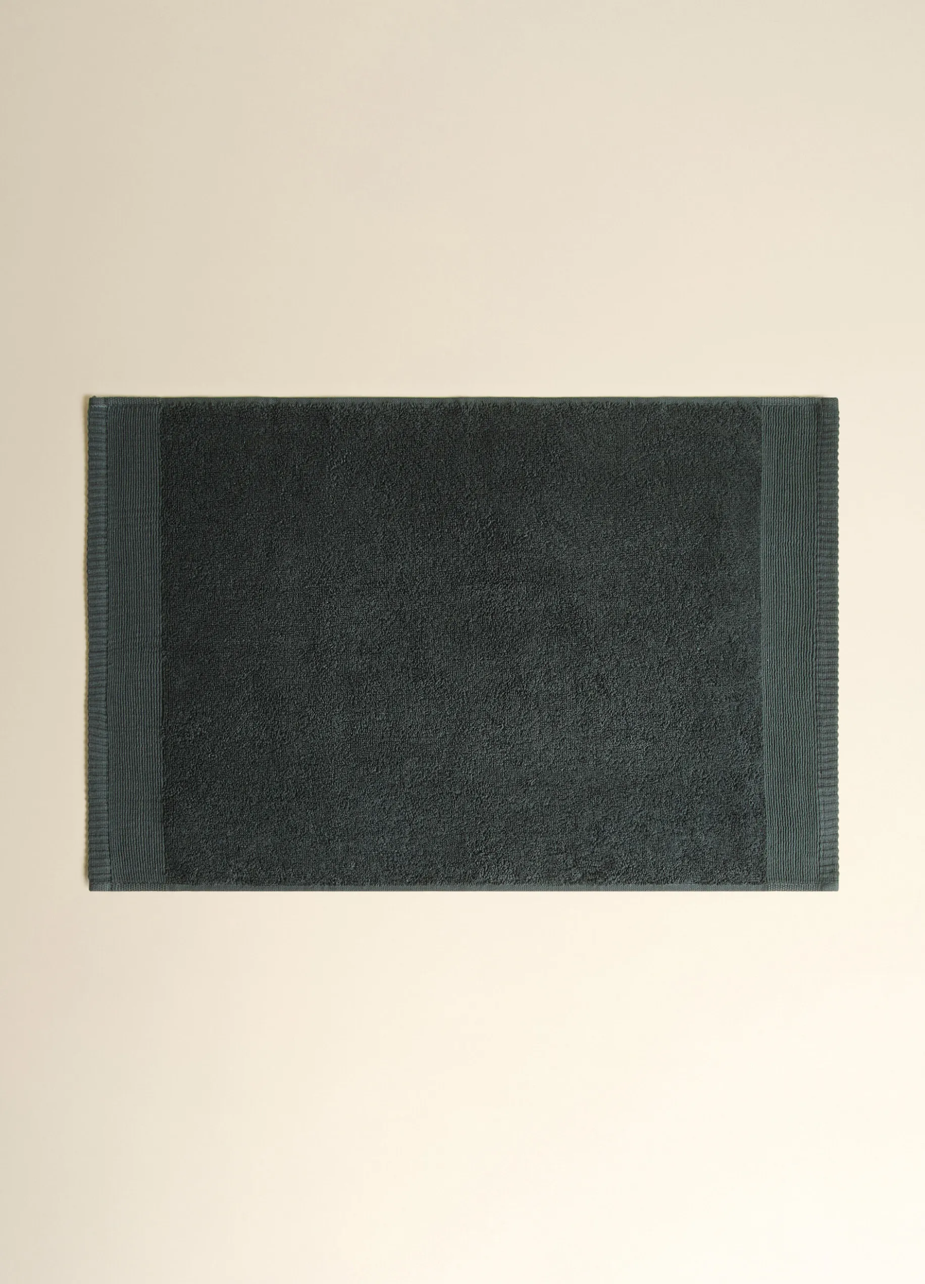 Asciugamano degli ospiti in puro cotone 520 gsm