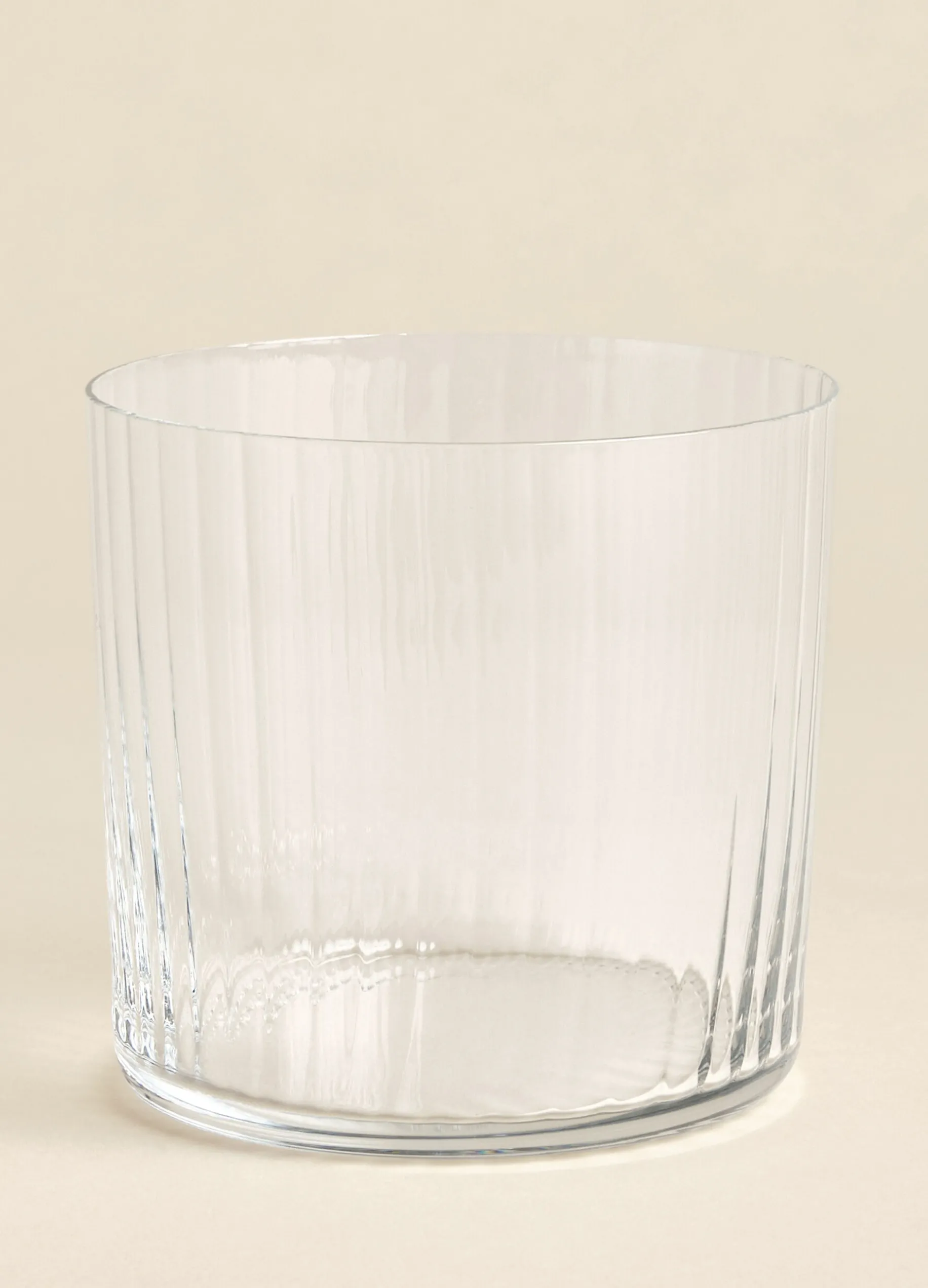 Bicchiere basso con scanalature