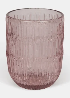 Bicchiere rosa con texture zigrinata