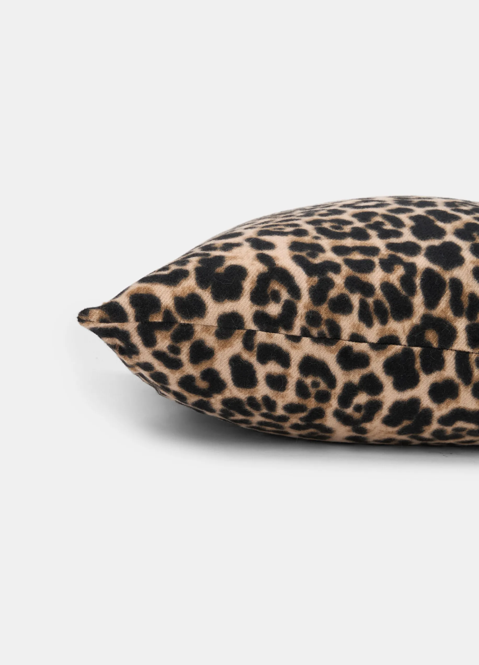 Cuscino imbottito con motivo animalier