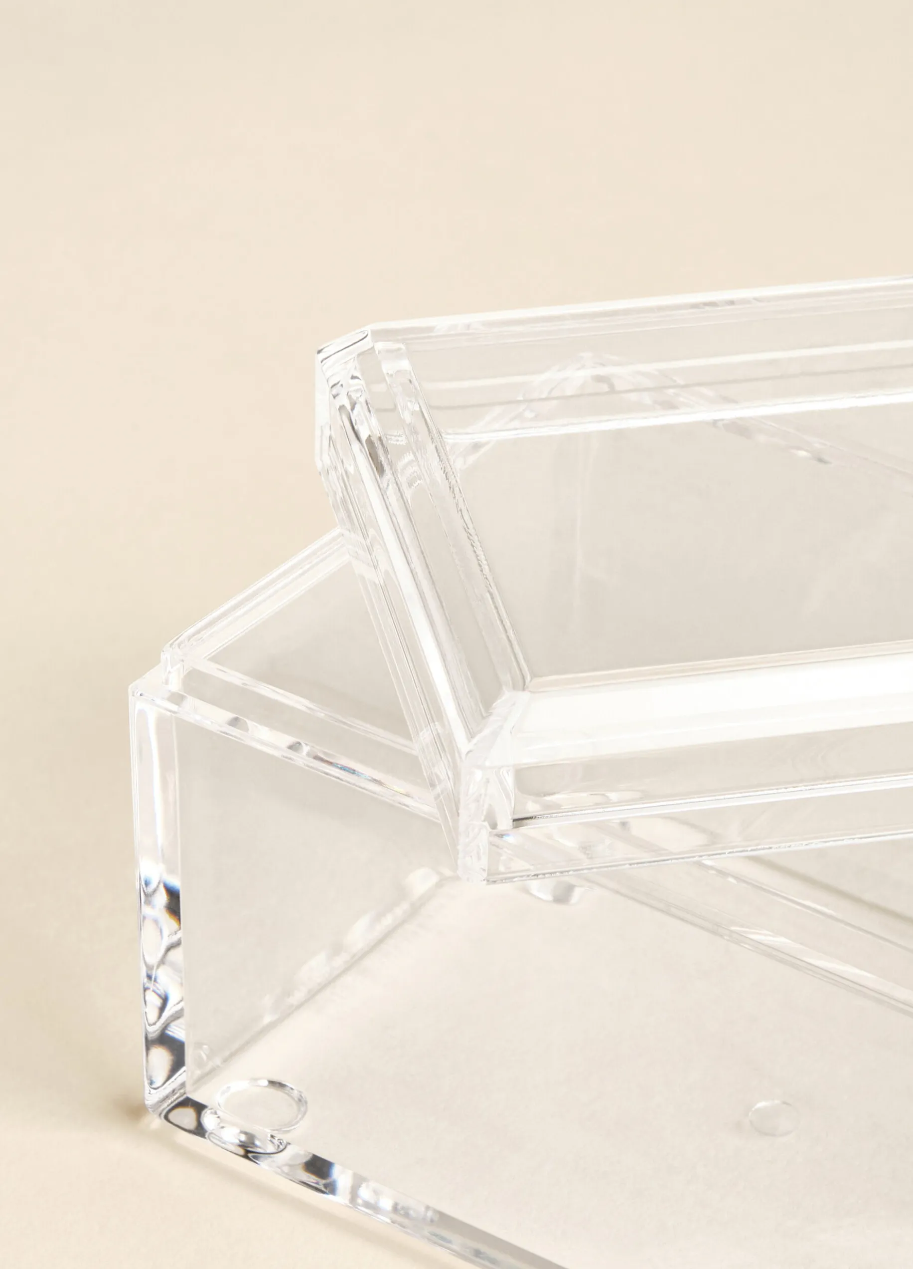 Scatolina con coperchio in plastica
