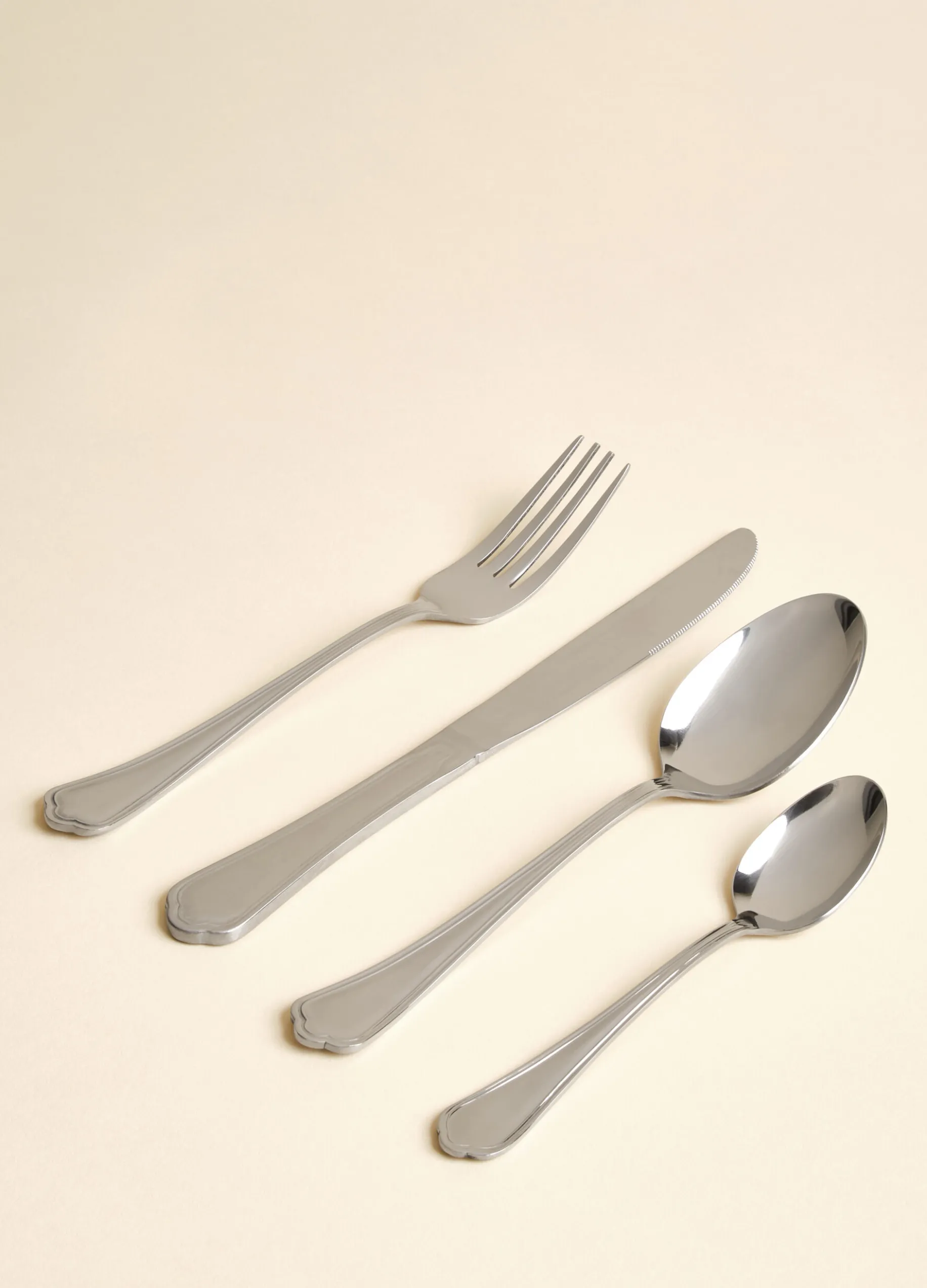 Set posate da 16 stile classico