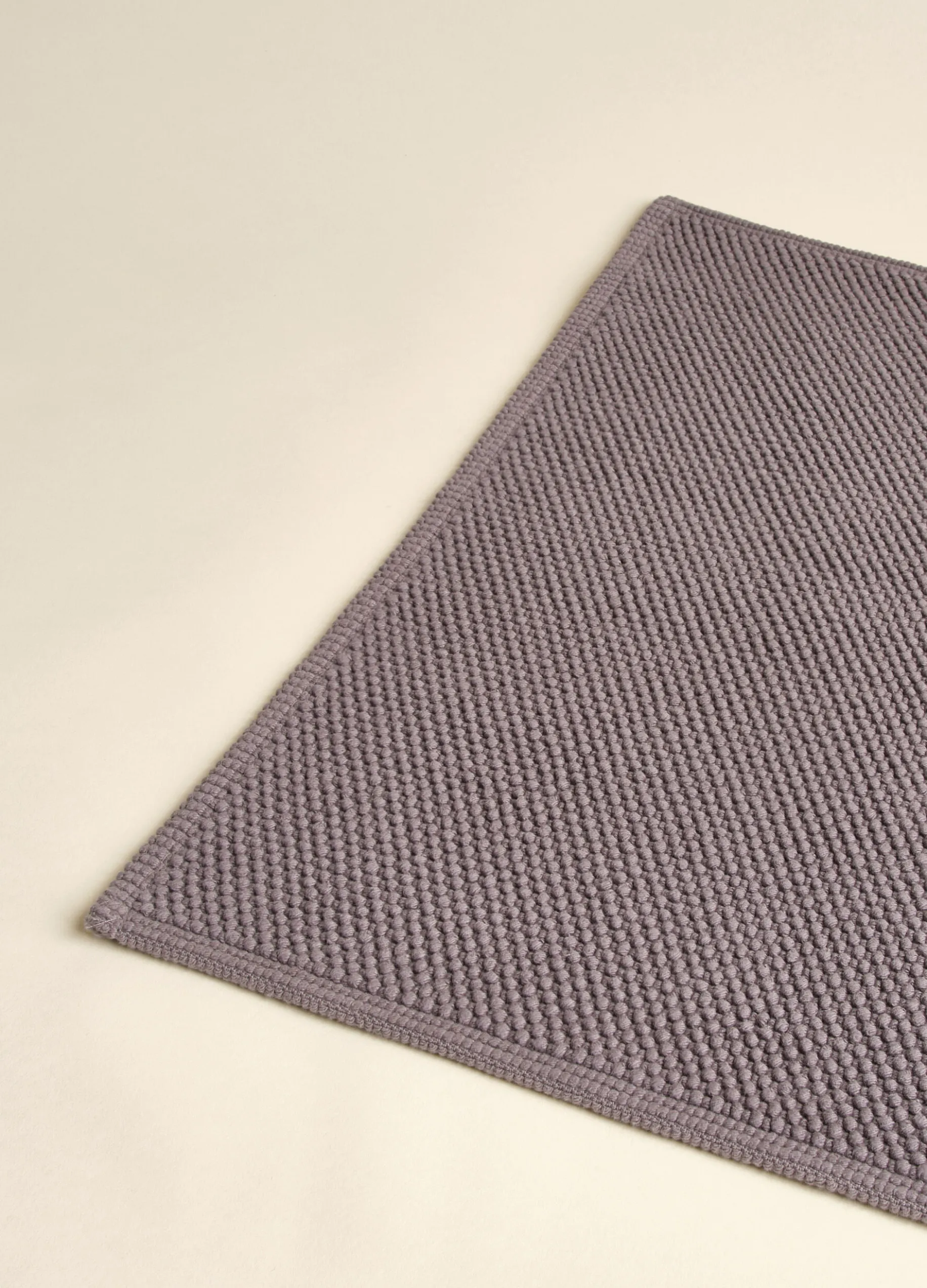Tappetino bagno in cotone con motivo 3D